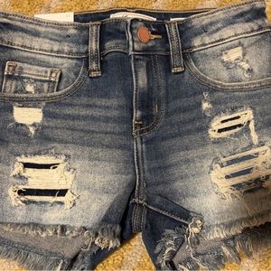 Kancan girl mid rise buckle shorts